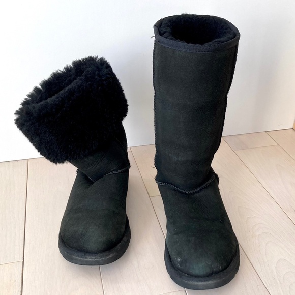 UGG Classic Tall Boots - Black - Size 36 - Picture 3 of 16